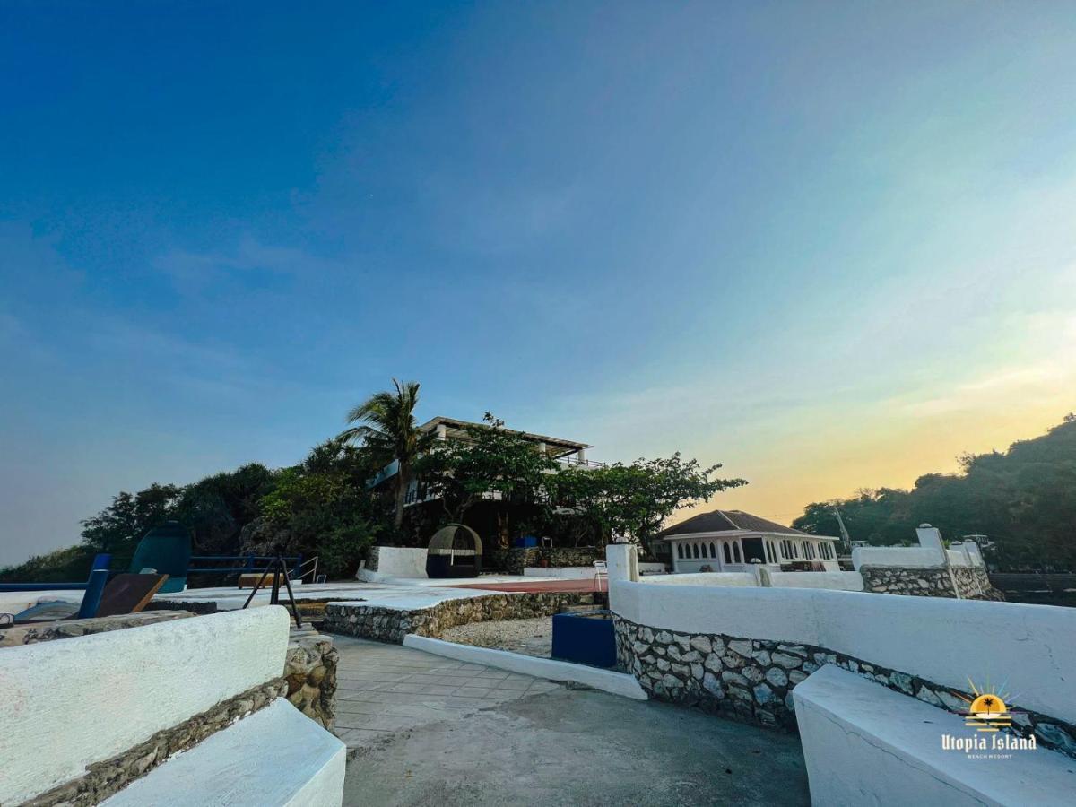 Utopia Island Resort Batangas Extérieur photo