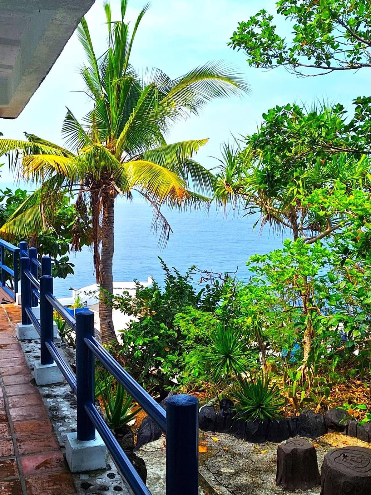 Utopia Island Resort Batangas Extérieur photo