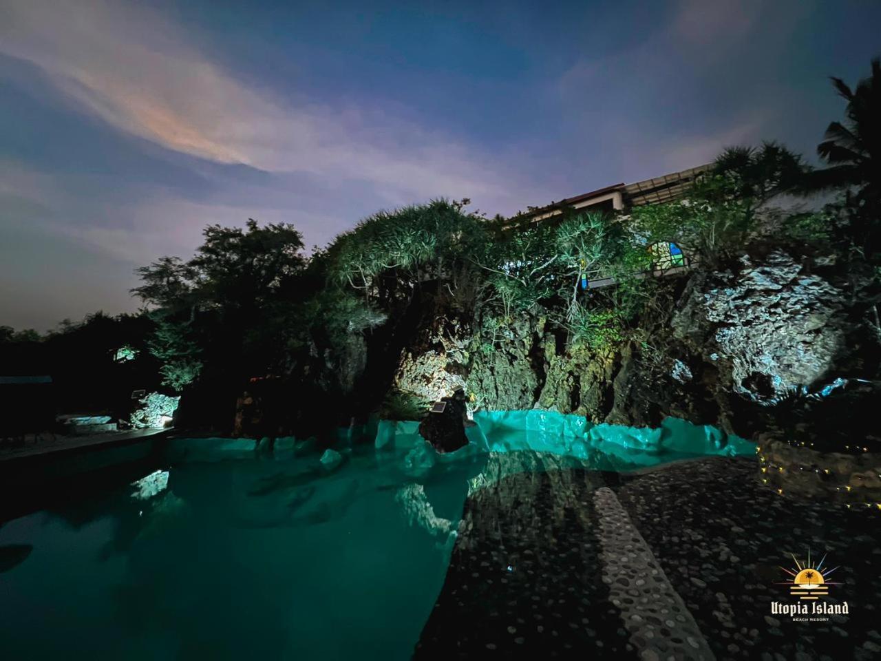 Utopia Island Resort Batangas Extérieur photo